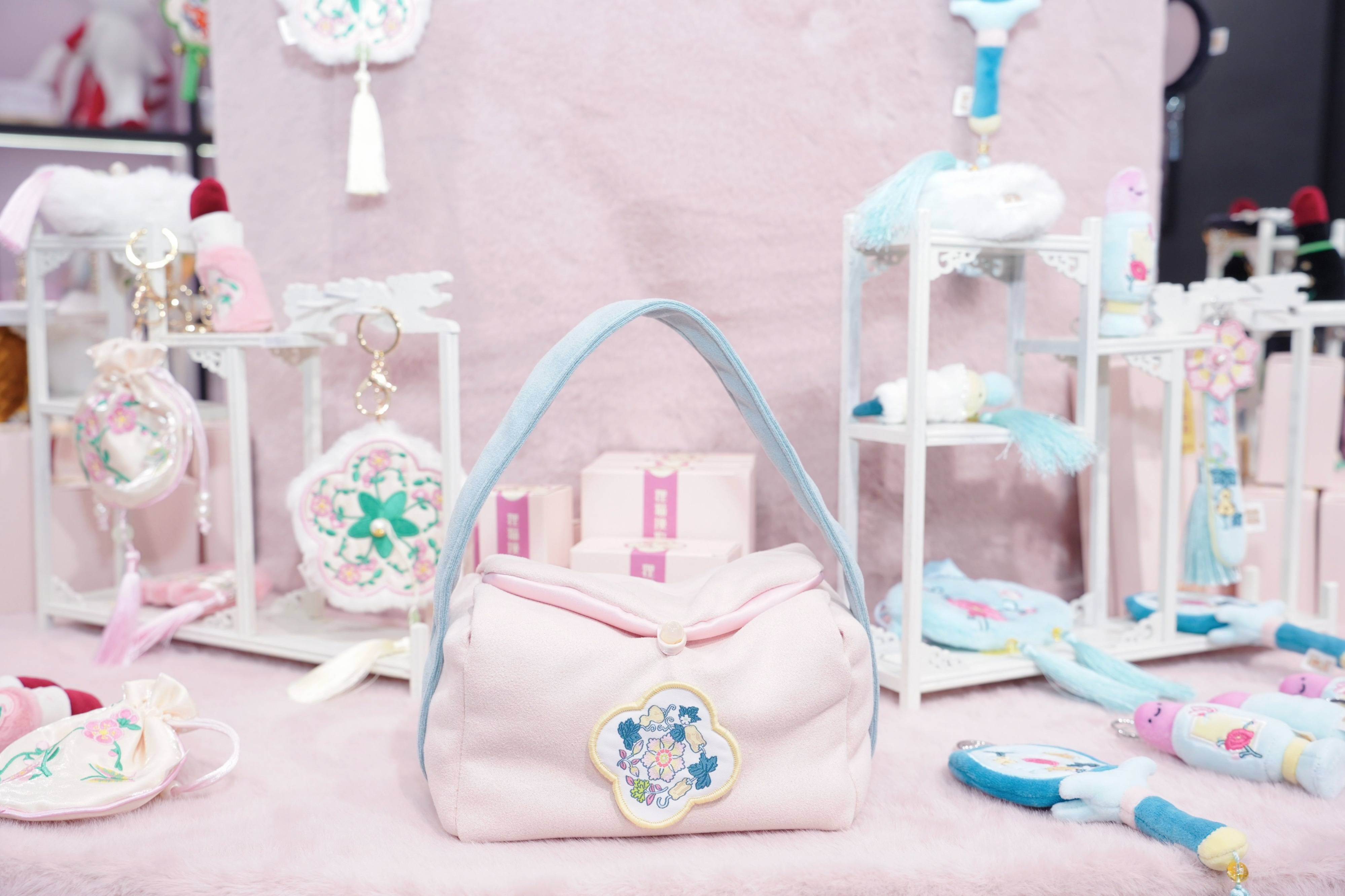 品展！香妆楼新品演绎东方美学新潮流不朽情