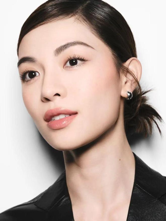 赵丽颖和钟楚曦如何演绎“中女时代”！不朽情缘平台登录入口本周时髦大事｜看(图10)