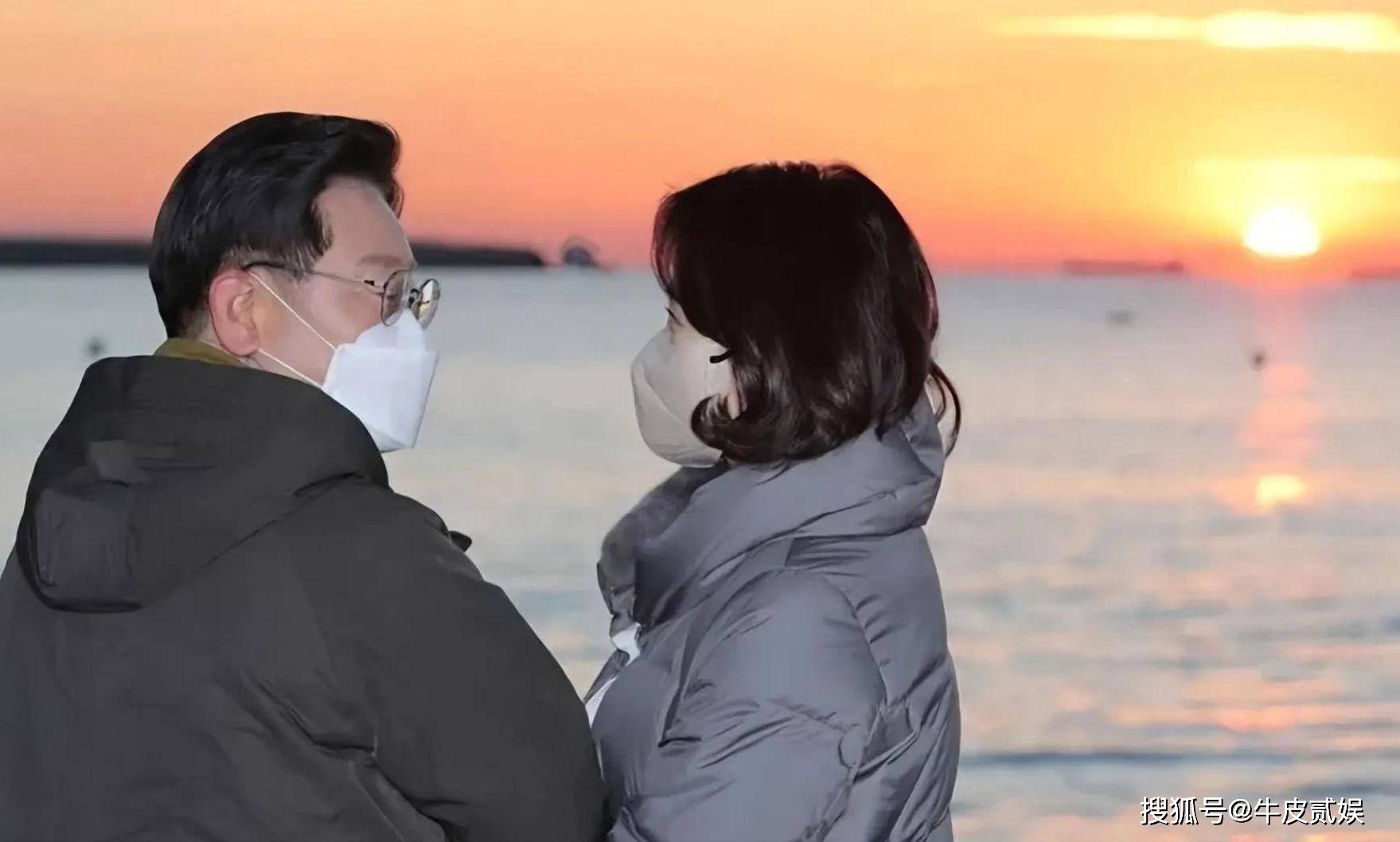 位女人个个有颜又有才他算是赢麻了！不朽情缘平台网站细数李在明身边的3(图3)
